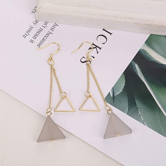 Escaped Triangle Drop Dangle Earrings - Picture 3 of 4